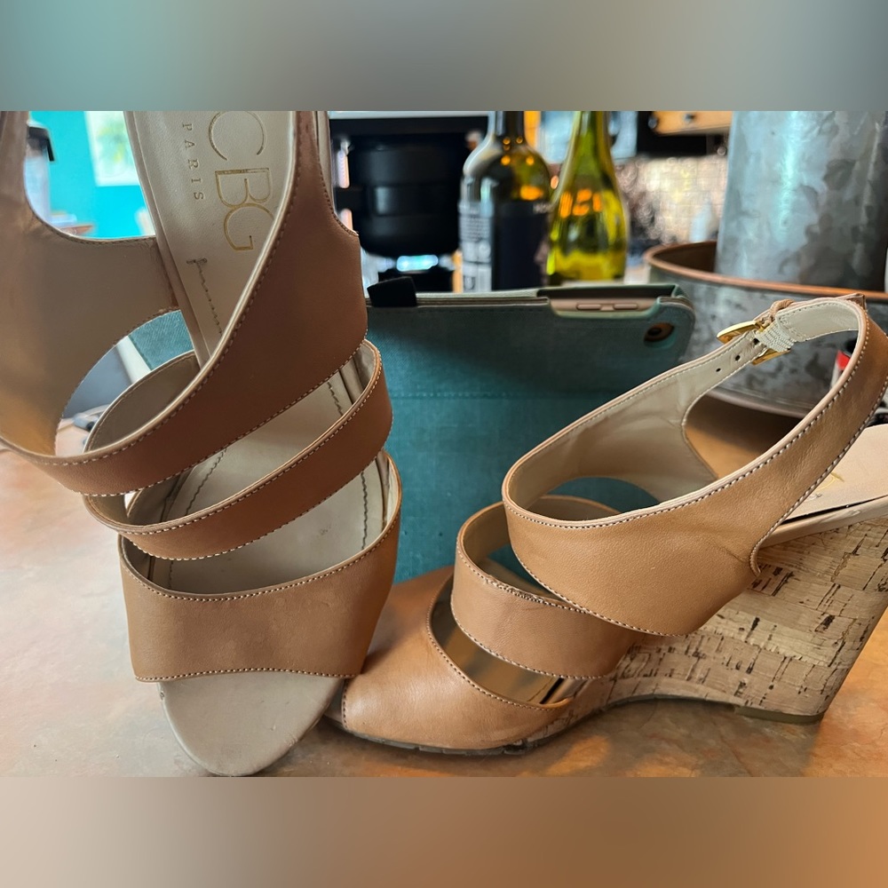 Bcbg wedge sandals with cork wedge heels
